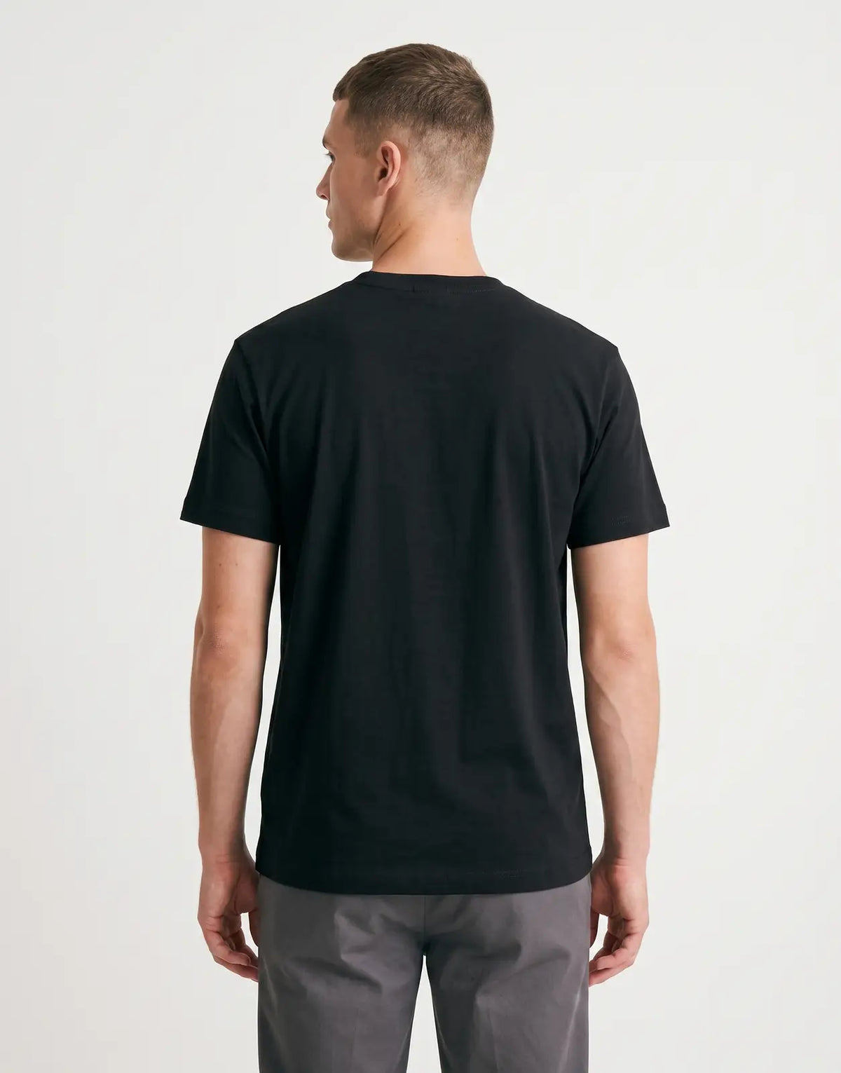 Men's Replay Blue Jeans black t-shirt, featuring a crewneck design and solid color, viewed from the back.